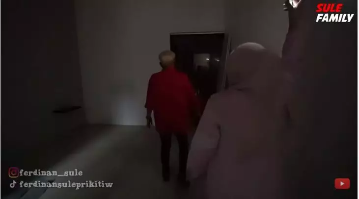 rumah baru nathalie holscher hadiah anniversary © YouTube rumah baru nathalie holscher hadiah anniversary © YouTube