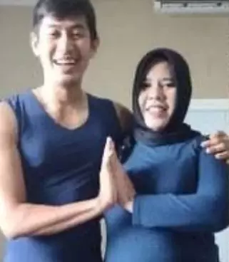 Momen Rohimah mantan istri Kiwil bareng pacar © berbagai sumber Momen Rohimah mantan istri Kiwil bareng pacar © berbagai sumber