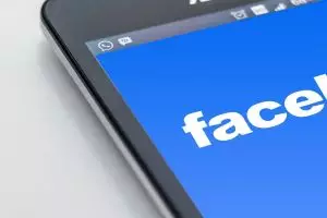 7 Cara lindungi akun Facebook dari hacker, sembunyikan tampilan email
