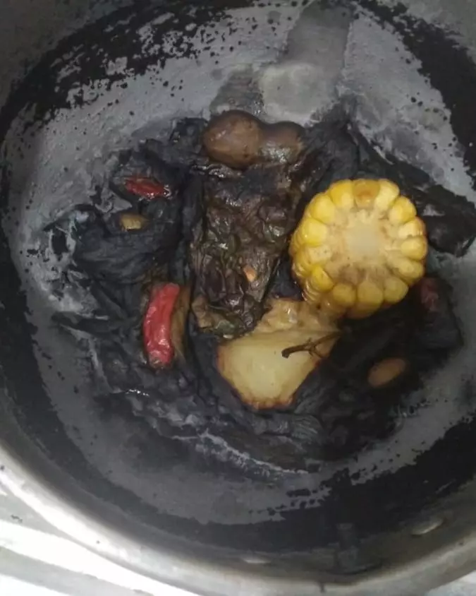 orang gagal masak jadi gosong lucu © 2021 instagram.com