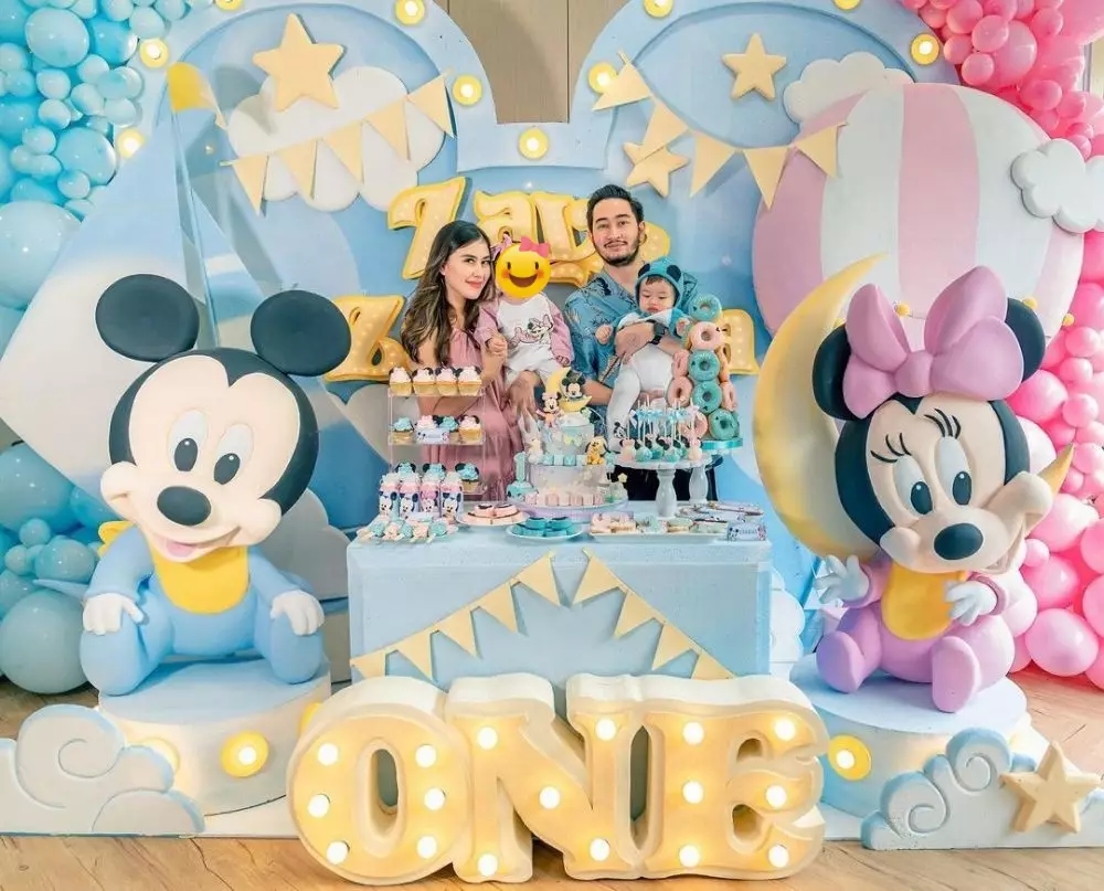 Dekorasi ultah anak seleb bertema Disney © berbagai sumber