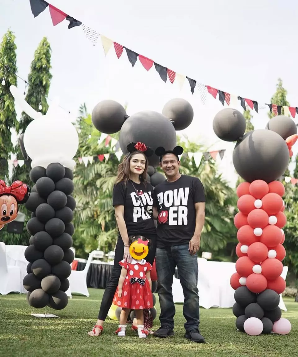 Dekorasi ultah anak seleb bertema Disney © berbagai sumber