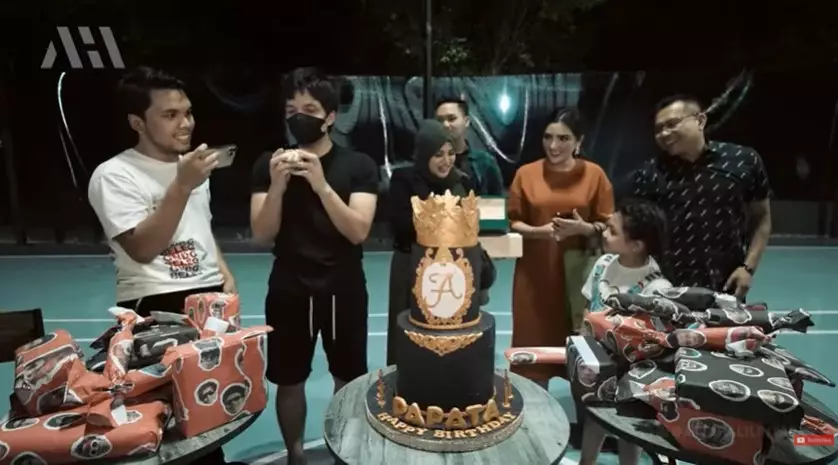 Momen perayaan ultah Atta Halilintar © berbagai sumber