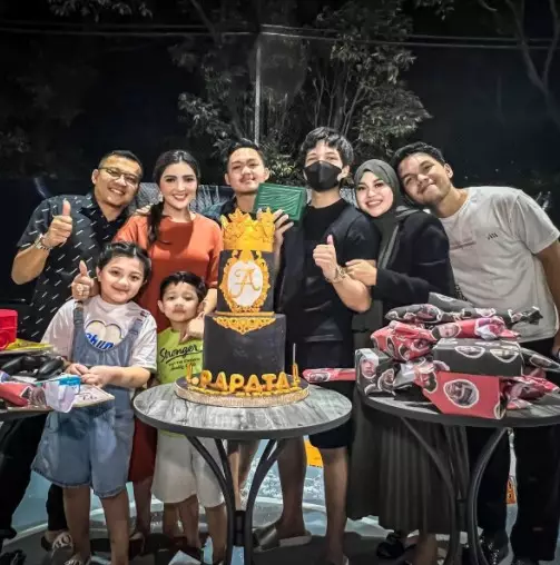 Momen perayaan ultah Atta Halilintar © berbagai sumber