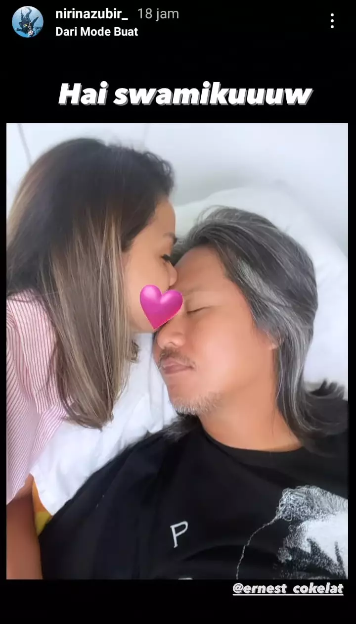 Suami dan ayah Nirina Zubir masuk rumah sakit © Instagram Suami dan ayah Nirina Zubir masuk rumah sakit © Instagram