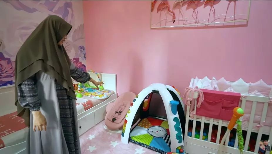 playground di rumah 9 pemain sinetron © 2021 brilio.net  playground di rumah 9 pemain sinetron © 2021 brilio.net