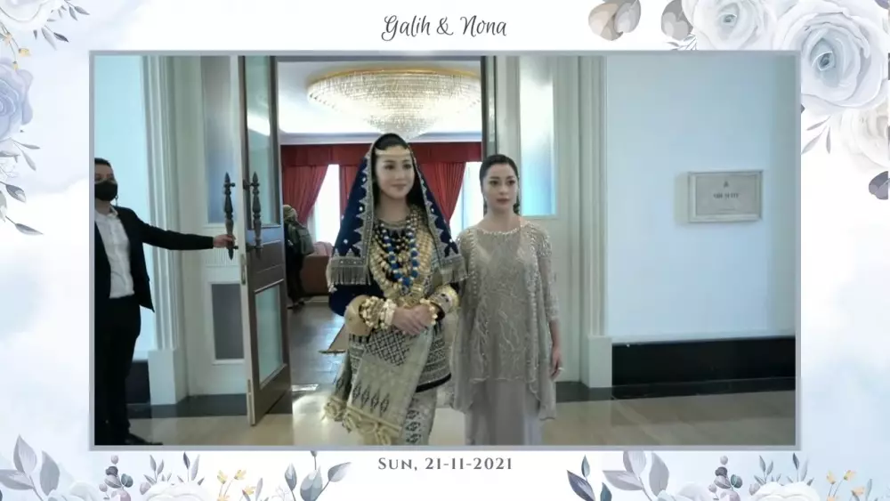 Gaya Nikita Willy di pernikahan adiknya © Instagram Gaya Nikita Willy di pernikahan adiknya © Instagram