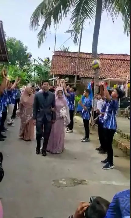 Momen pernikahan atlet voli © 2021 TikTok Momen pernikahan atlet voli © 2021 TikTok