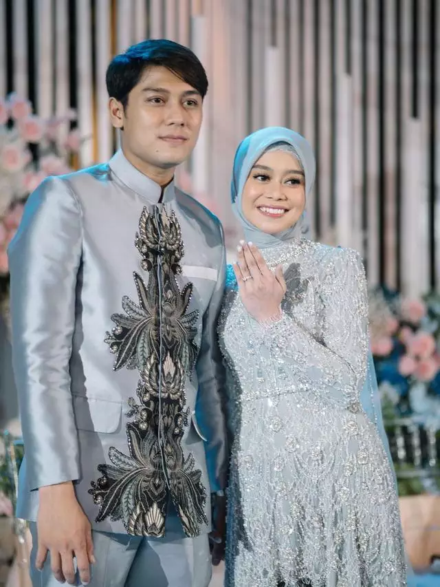 momen lamaran pedangdut © instagram