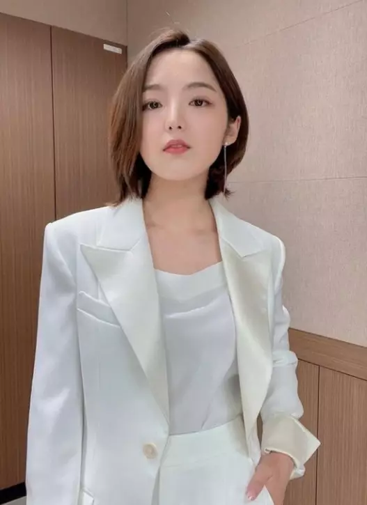 Joon di film Korea Meet Mr. Daddy Instagram/@seoshinae