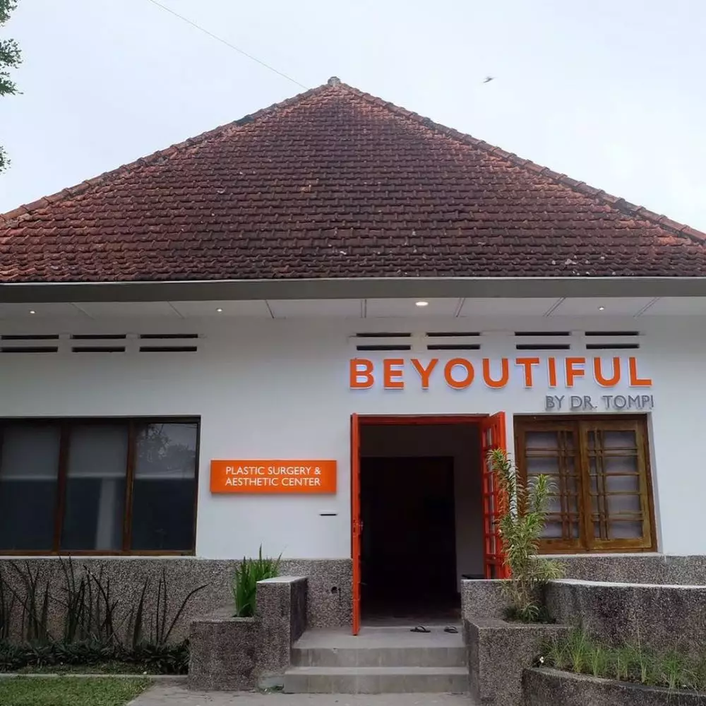 klinik kecantikan dr tompi di yogyakarta © instagram