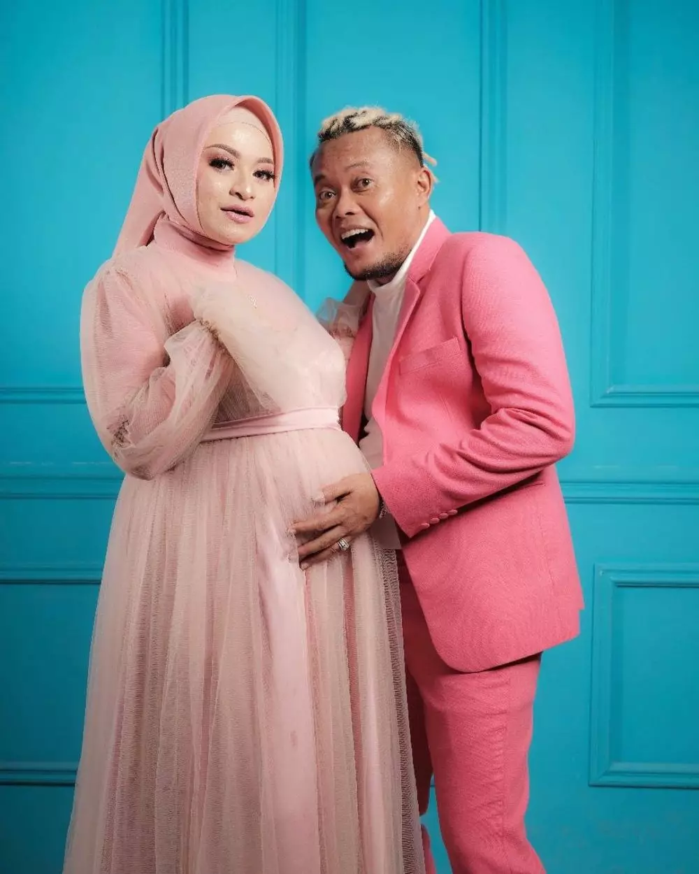 Momen maternity shoot Nathalie bareng suami © 2021 Instagram