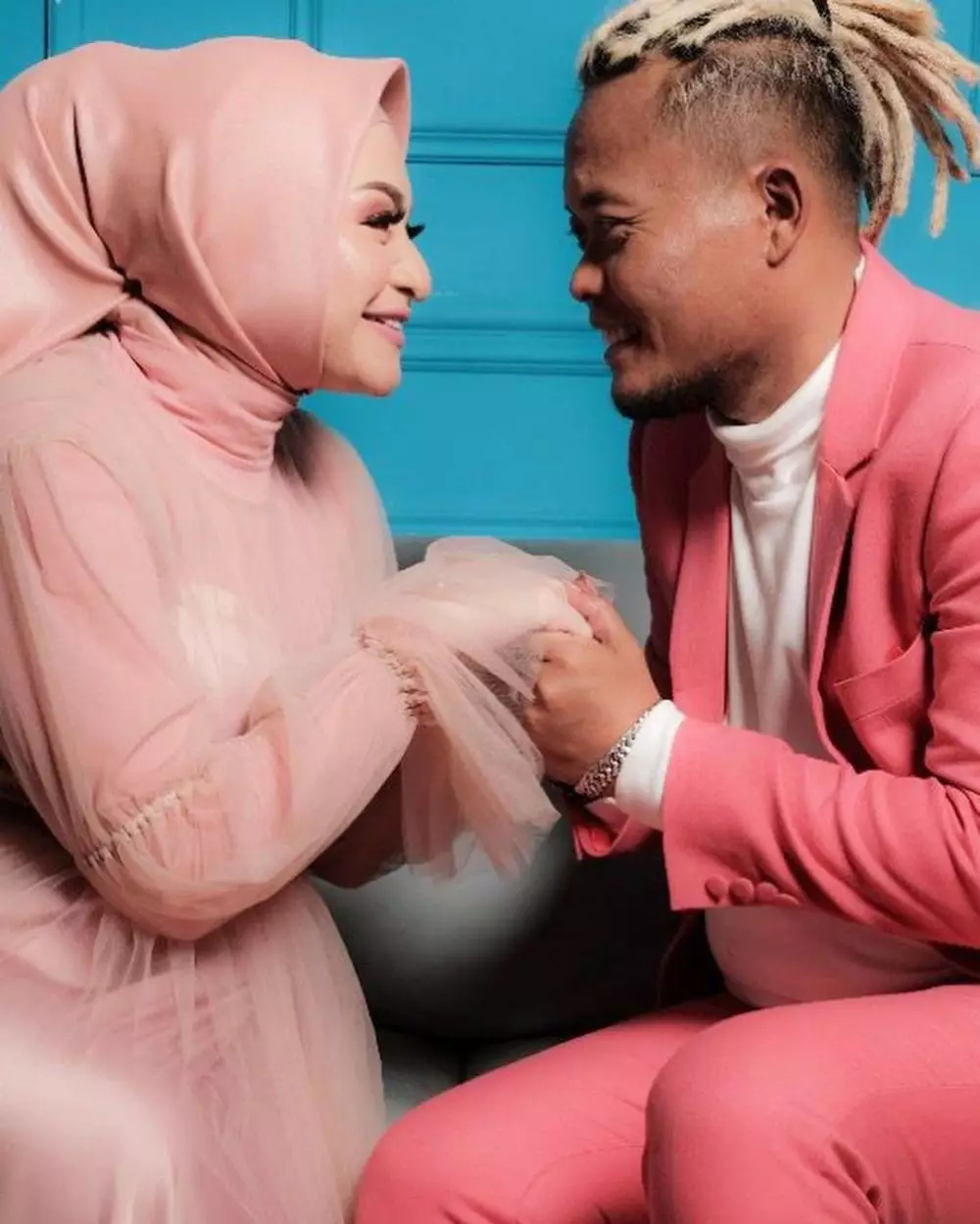 Momen maternity shoot Nathalie bareng suami © 2021 Instagram