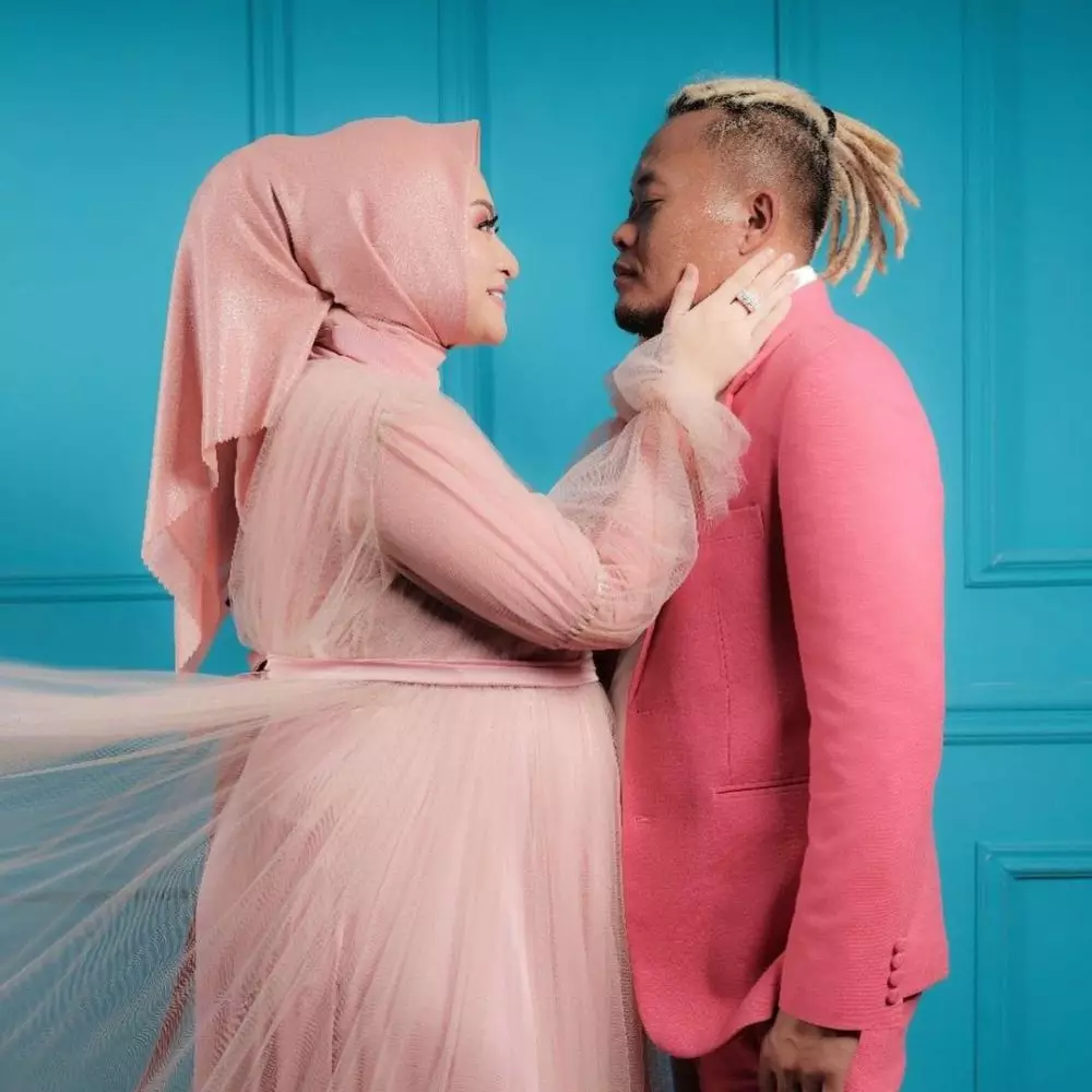 Momen maternity shoot Nathalie bareng suami © 2021 Instagram