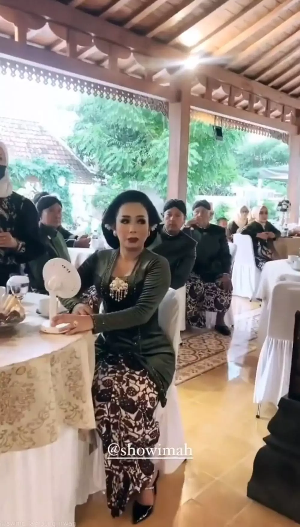 Gaya Soimah di nikahan sang adik Instagram