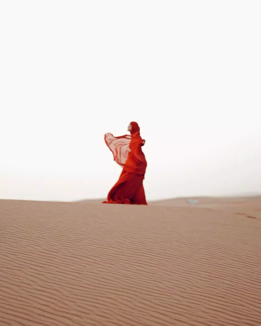 pemotretan Dinda Hauw dan Rey Mbayang di Dubai © 2021 brilio.net