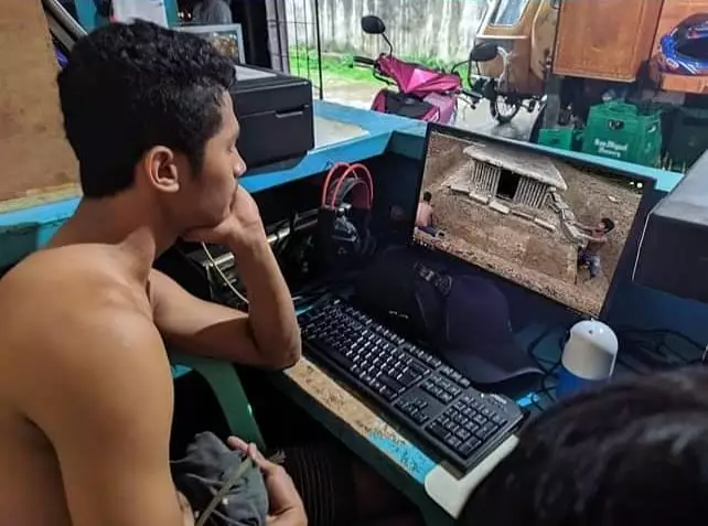 tingkah bapak-bapak kalau ditinggal di rumah sendiri © 2021 instagram.com tingkah bapak-bapak kalau ditinggal di rumah sendiri © 2021 instagram.com