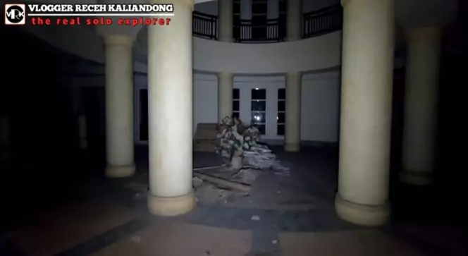 rumah terbengkalai milik pengusaha rokok © 2021 brilio.net