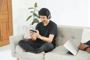 Suka mabar? Ini 5 ide bisnis yang cocok bagi gamers bermodal tipis