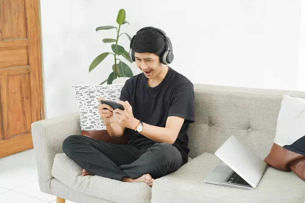 Suka mabar? Ini 5 ide bisnis yang cocok bagi gamers bermodal tipis