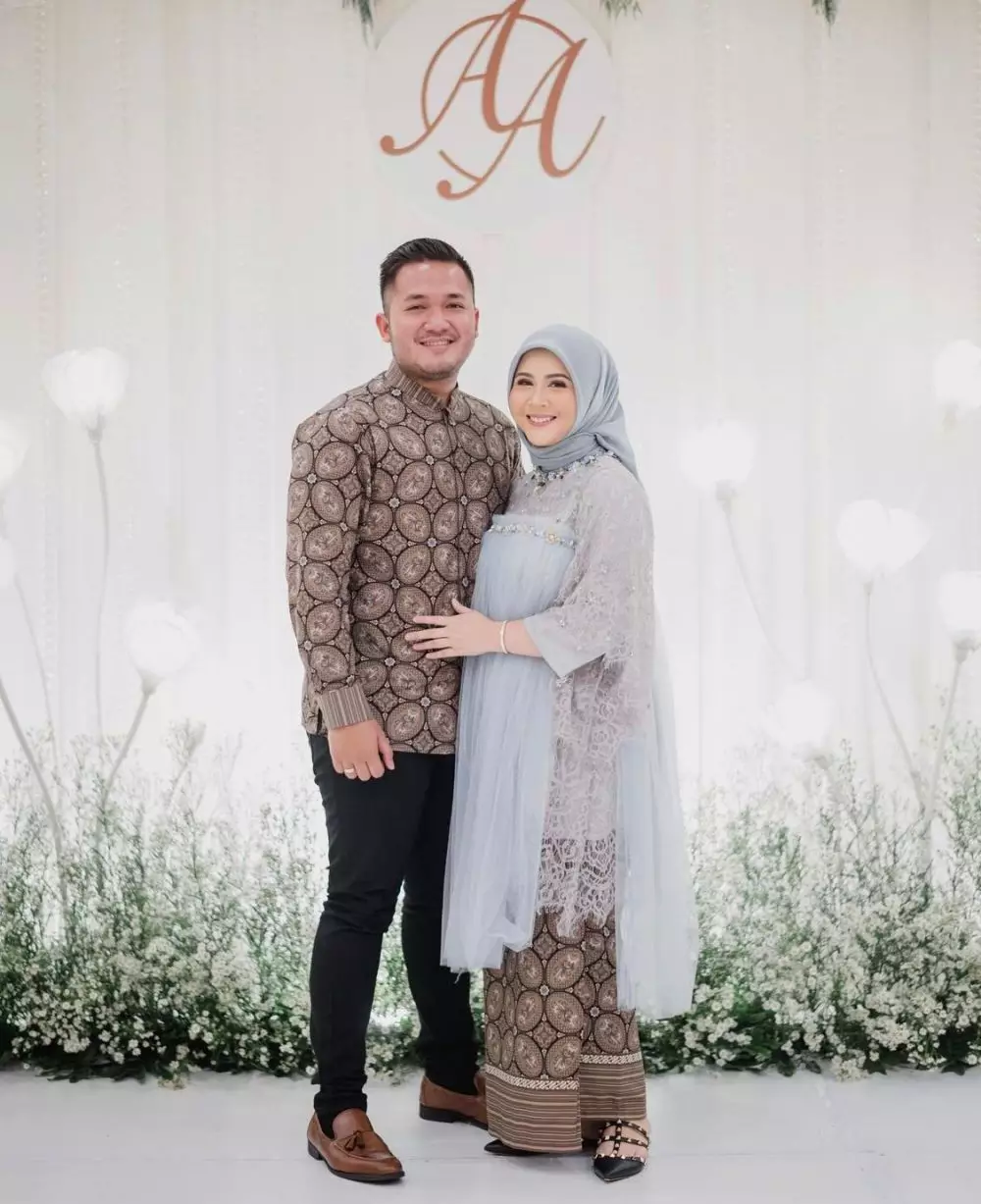 Padu padan outfit Kesha Ratuliu Instagram