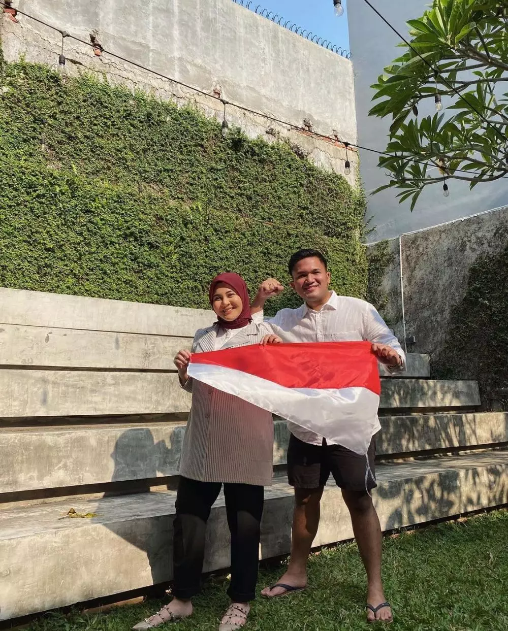 Padu padan outfit Kesha Ratuliu Instagram