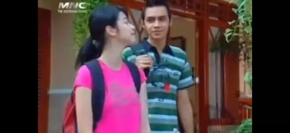 Lawan main Velove di sinetron YouTube