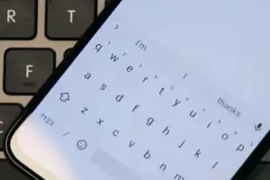 9 Aplikasi keyboard untuk Android, mengetik jadi lebih nyaman