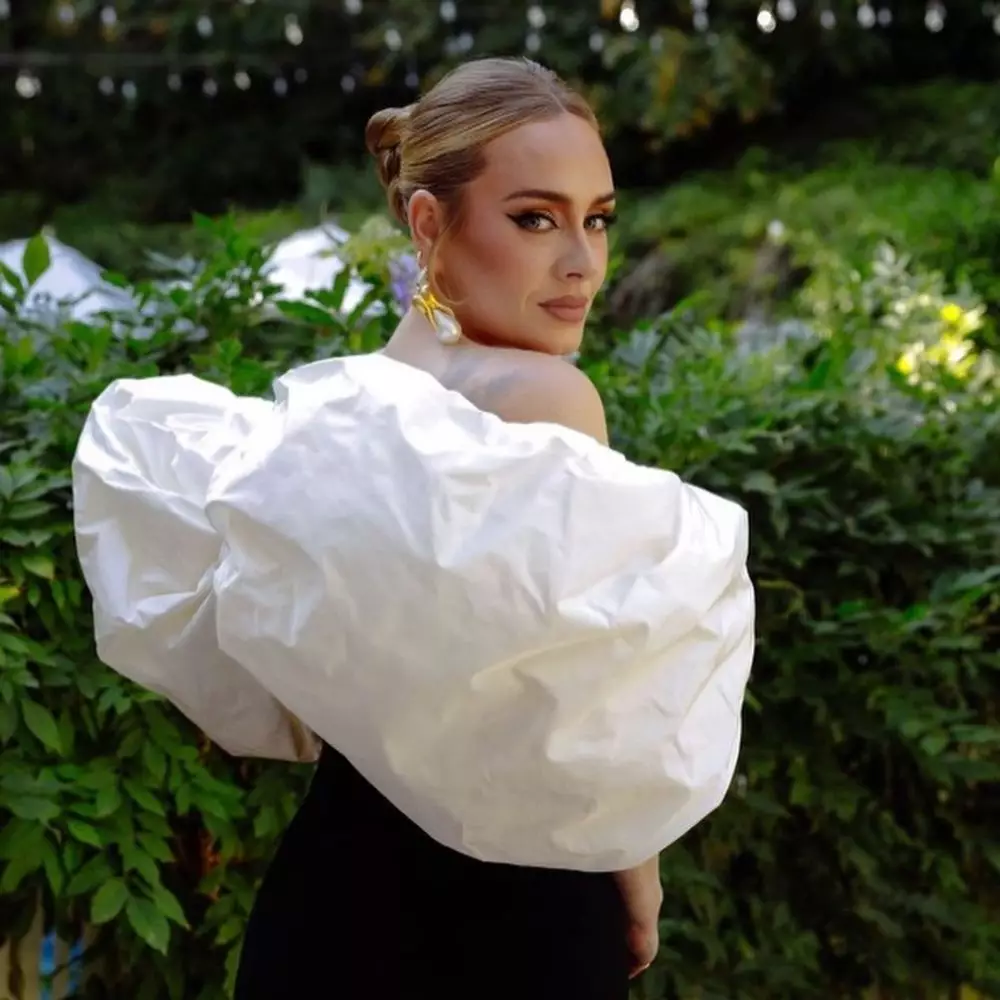 adele tombol shuffle © 2021 berbagai sumber adele tombol shuffle © 2021 berbagai sumber