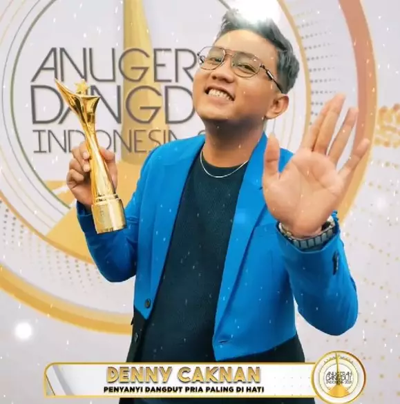 potret Denny Caknan di Anugerah Dangdut Indonesia © berbagai sumber