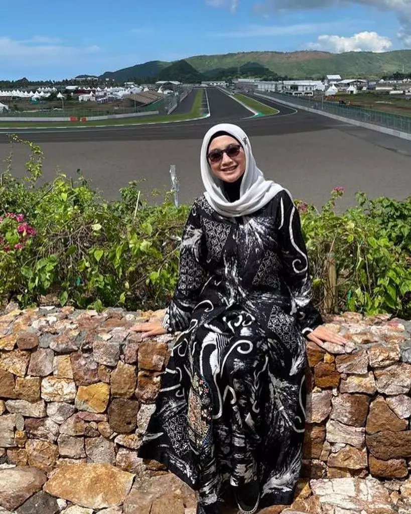 Seleb ini pernah jadi tenaga pengajar Instagram