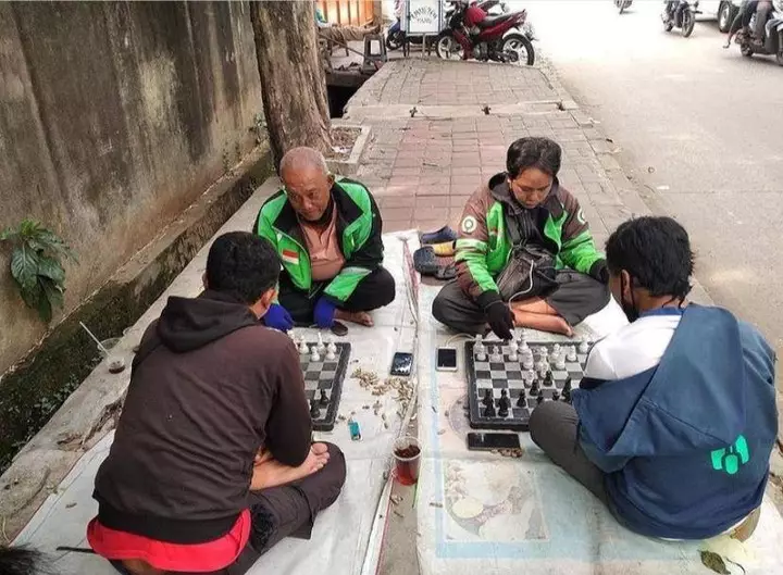 momen kalau driver ojek online lagi santai © 2021 instagram.com momen kalau driver ojek online lagi santai © 2021 instagram.com
