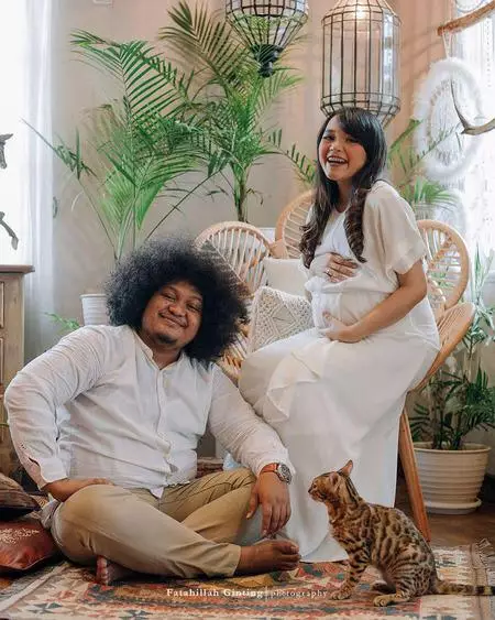 maternity shoot 5 istri komedian Instagram