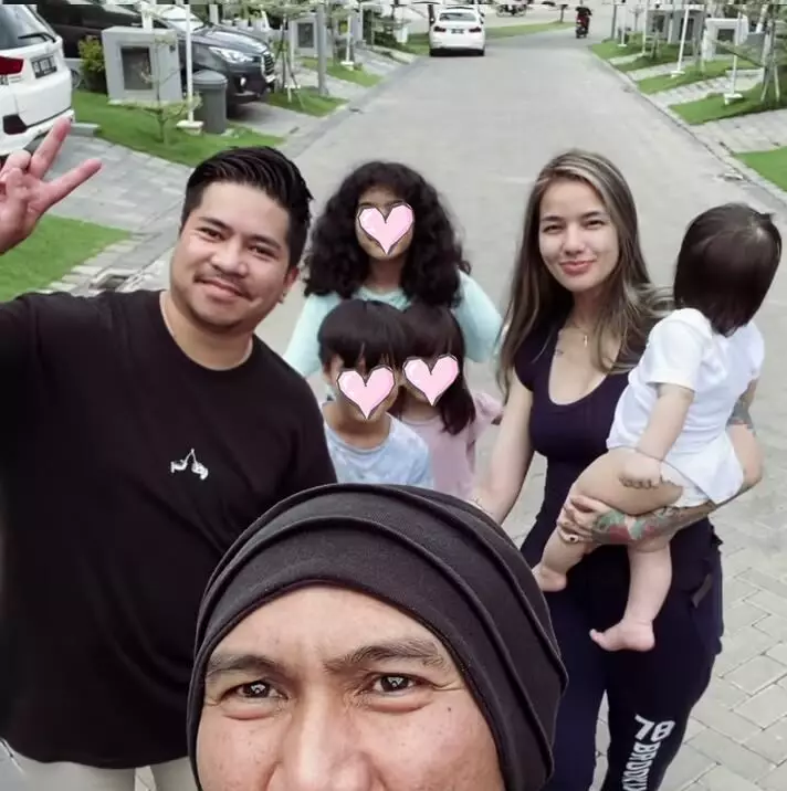 momen kebersamaan keluarga sheila marcia dan anji © instagram
