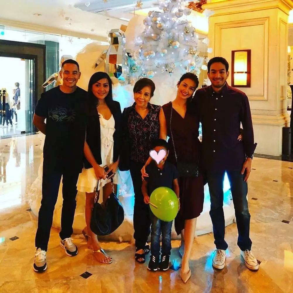 potret velove vexia dan zakry dari pacaran hingga menikah © instagram potret velove vexia dan zakry dari pacaran hingga menikah © instagram