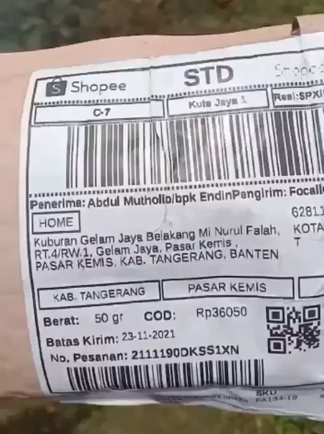 alamat penerima paket nyeleneh dan lucu banget © 2021 twitter.com alamat penerima paket nyeleneh dan lucu banget © 2021 twitter.com