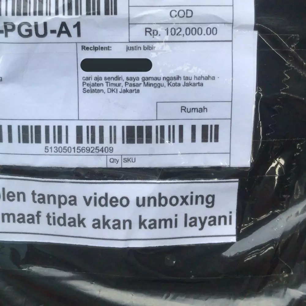 alamat penerima paket nyeleneh dan lucu banget © 2021 twitter.com alamat penerima paket nyeleneh dan lucu banget © 2021 twitter.com