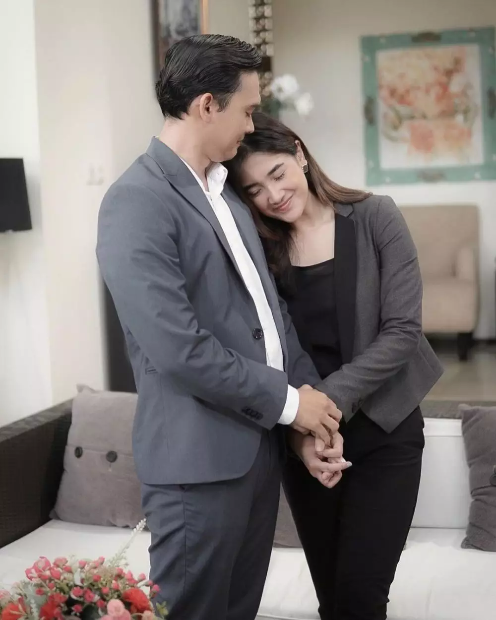 momen Rendy-Katrin di balik layar Ikatan Cinta © berbagai sumber momen Rendy-Katrin di balik layar Ikatan Cinta © berbagai sumber