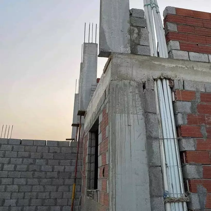 kerjaan kuli bangunan jadi nyeleneh banget © 2021 instagram.com