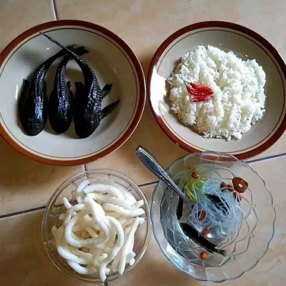 potret lucu orang yang penting makan © 2021 instagram.com