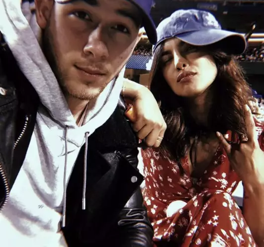 potret mesra Priyanka Nick Jonas © 2021 brilio.net