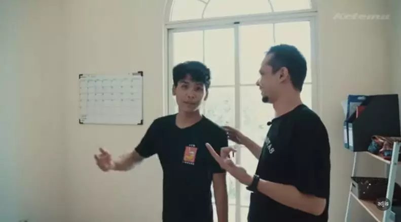 potret rumah komika © berbagai sumber potret rumah komika © berbagai sumber