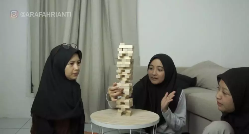 potret rumah komika © berbagai sumber potret rumah komika © berbagai sumber