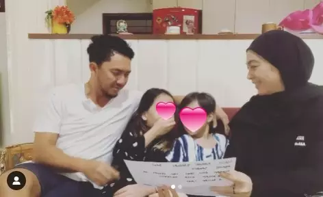 Omesh sambut anak ketiga © Instagram