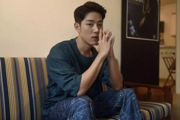 Kabar pemain drama Korea Stairway to Heaven Berbagai sumber 