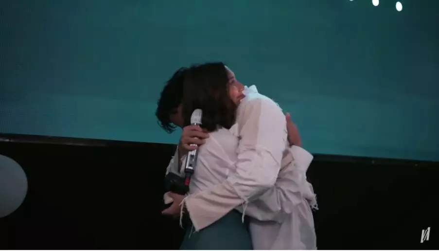 momen vidi aldiano melamar sheila dara © YouTube