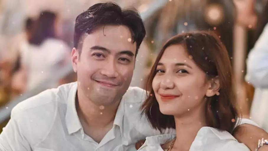 momen vidi aldiano melamar sheila dara © YouTube