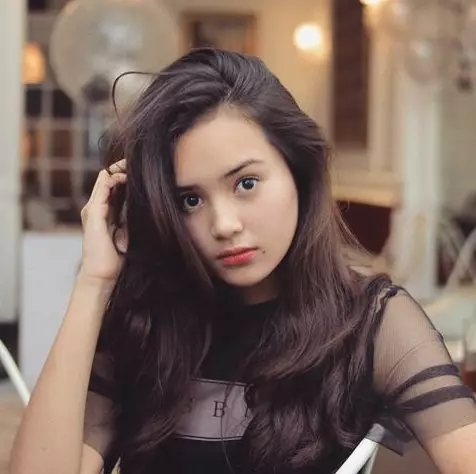 perjalanan karier Beby Tsabina Berbagai sumber 