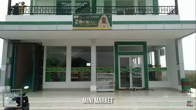 Potret pesantren Ameer dan Alvin © YouTube/Rakha San