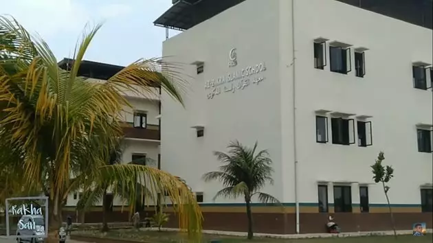 Potret pesantren Ameer dan Alvin © YouTube/Rakha San